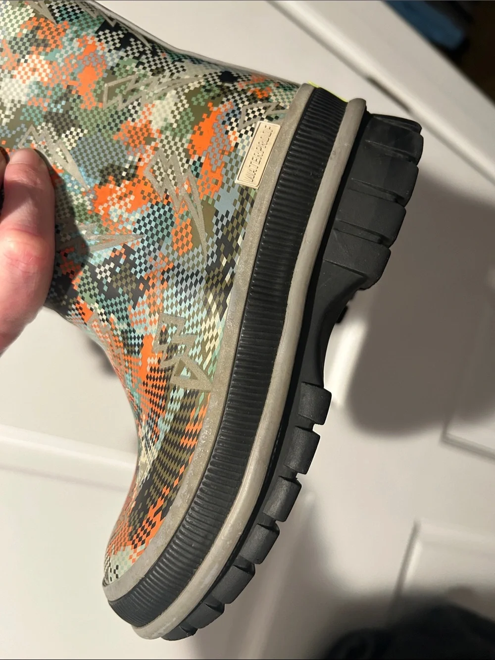 Western Chief Kids Camouflage Rain and snow Boots in Green and Orange